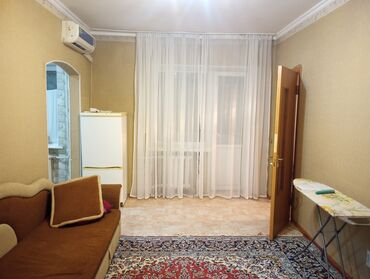 ломбард золота: 3 комнаты, 50 м², Индивидуалка, 3 этаж