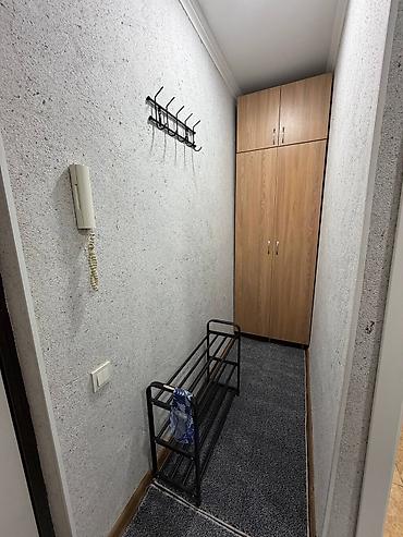 цена в бишкек: Сдаётся 1к.кв 105 серия на долгий срок.Район 67 — 9