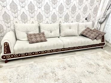 Masalar və oturacaqlar: Divan, Yeni, Açılmayan, Bazasız, Parça, Ödənişli çatdırılma