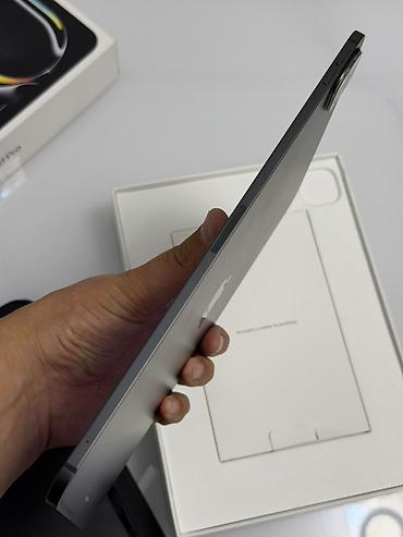 ноутбуки asus бишкек: Планшет, Apple, эс тутум 256 ГБ, 11" - 12", 5G, Колдонулган, Классикалык түсү - Боз — 9