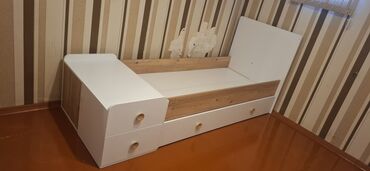 tek stolar: Yeni, Təknəfərlik çarpayı, Bazalı, Matras ilə, Siyirməli, Rusiya