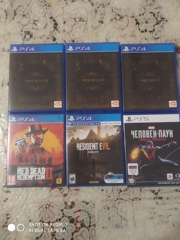 playstation diskleri: PS 4 disklər satılır Dark souslar 3 disk 55 manat qalanları 40 manat