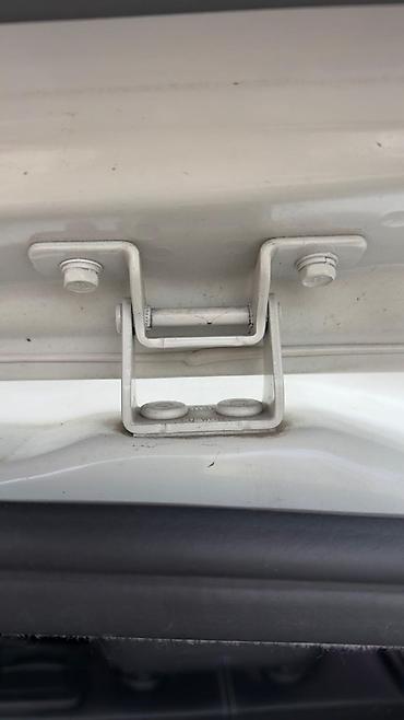 Kia: Kia Niro: 2019 г., Гибрид, Кроссовер — 9