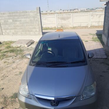 белый фит: Honda Fit Aria: 2004 г., 1.5 л, Автомат, Бензин