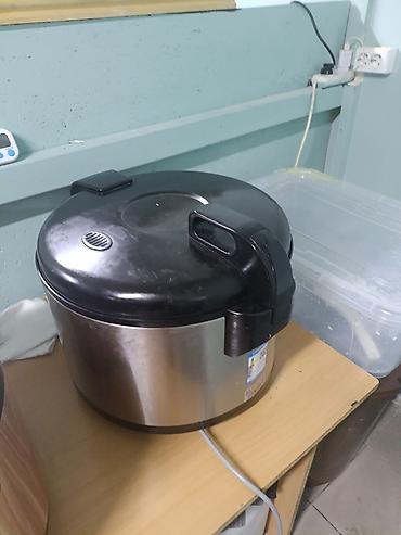 Кафе, рестораны: Суши-пицца крылышки — небольшое кафе с горячей кухней и залом для — 1