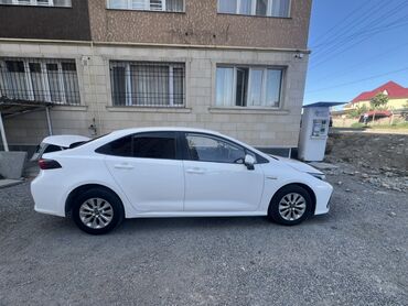 авто в рассрочку без первоначального взноса: Toyota Corolla: 2019 г., 1.8 л, Вариатор, Гибрид, Седан