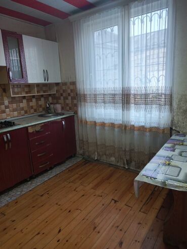 Həyət evləri və villaların satışı: Kiraye; Heyet evi. Sabuncu r. Savalan y.m 5 otaqli heyet evi kiraye — 6