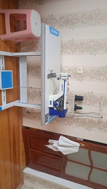 tikiş maşınları: Tikiş maşını Jack, Kompüter tikiş maşınları, 1 saplı, Ünvandan götürmə
