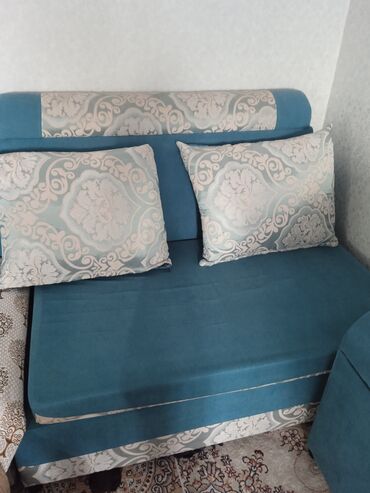мягкие диваны: Прямой диван
