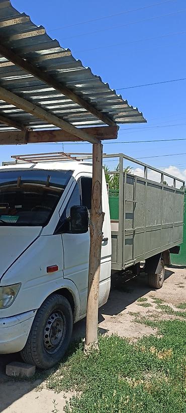 козырек спринтер: Грузовой фургон Mercedes-Benz (кабина Sprinter) с бортовой/фургонной — 1