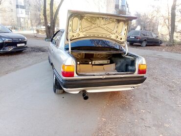 Audi: Audi 100: 1991 г., 2.3 л, Механика, Бензин — 5