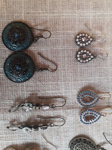 Наборы украшений: БИЖУТЕРИЯ из Германии, недорого: серьги, браслеты, подвески, ожерелья at lalafo.kg — 2 Наборы украшений: БИЖУТЕРИЯ из Германии, недорого: серьги, браслеты, подвески, ожерелья — 2