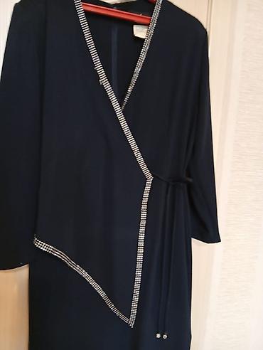 Qadın geyimləri: Tünd göy əngli klassik ziyafət paltarı - Model: Wrap (kəsişən) üslub — 2