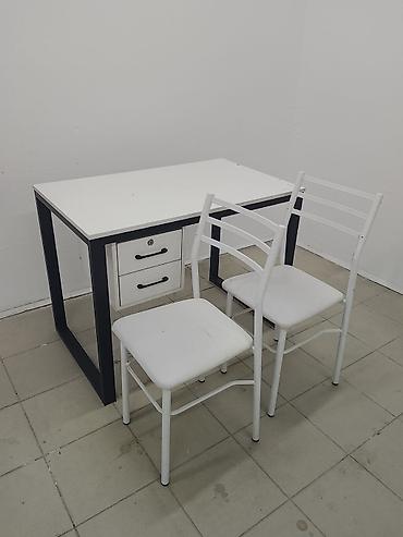 Салонные кресла: Срочно продаю Косметологическая/массажная кушетка с регулировкой — 12