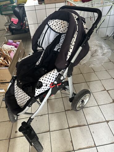 plisane igracke za bebe: Prodajem kolaca za bebu. Kolica su kao nova. Sve je funkcionalno