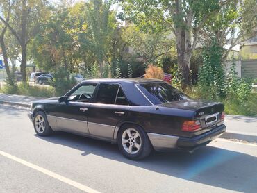 продаю машину требуется ремонт двигателя: Mercedes-Benz W124: 1992 г., 2.3 л, Автомат, Газ, Седан