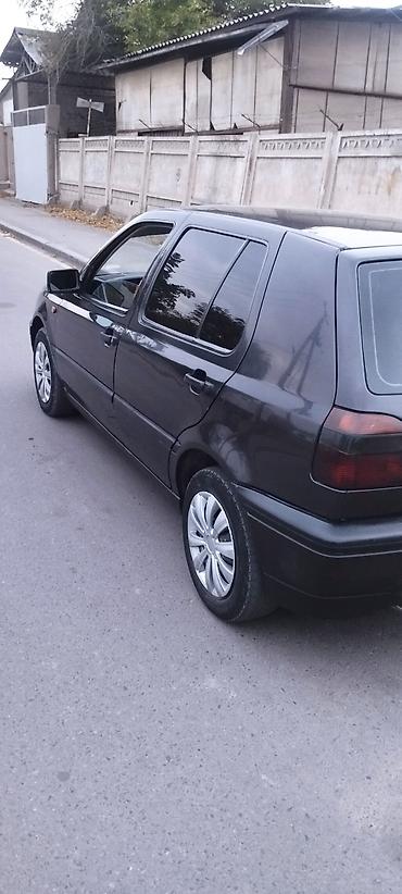 Volkswagen: Volkswagen Golf: 1993 г., 1.8 л, Механика, Бензин, Хэтчбэк — 9