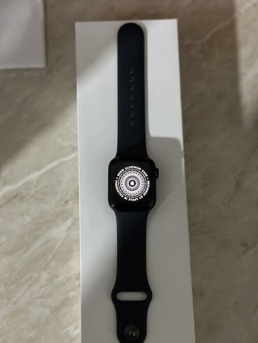 часы и серьги: Продаю Apple Watch часы.
SE серия. Новые с коробкой