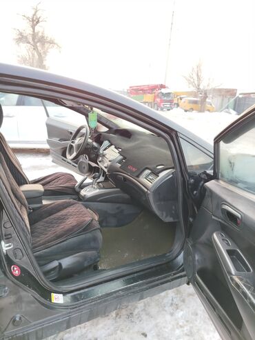 Honda: Honda Civic: 2010 г., 1.8 л, Автомат, Бензин, Седан — 6