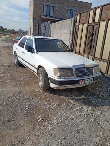 bbs 4 100: Mercedes-Benz 220: 1988 г., 0.2 - engine capacity л, Механика, Бензин, Седан