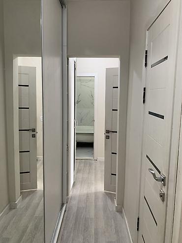 12: 2 комнаты, 52 м², 12 мкр 106 серия, 5 этаж, Евроремонт — 10