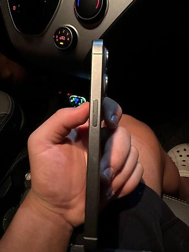 iphone 10plus: IPhone 15 Pro, Б/у, 128 ГБ, Natural Titanium, Чехол, 100 % — 2