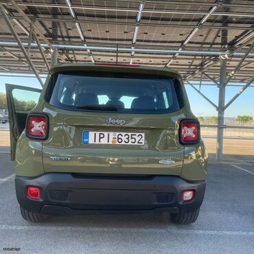 Jeep Renegade: 1.6 l | 2015 year 150000 km. SUV/4x4