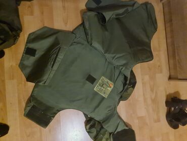 Sportska odeća: Štitnici, Za odrasle, Novo — 9