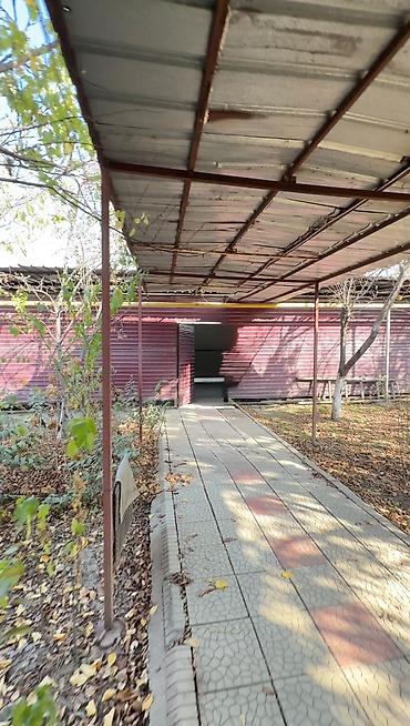 токмок дома продажа: 6 комнат и более, 250 м², 8 соток, Бишкек, ул. Баха Агентство недвижимости — 3