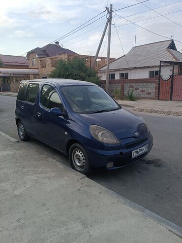 кофр на крышу автомобиля: Toyota Funcargo: 2000 г., 1.3 л, Автомат, Бензин, Хетчбек