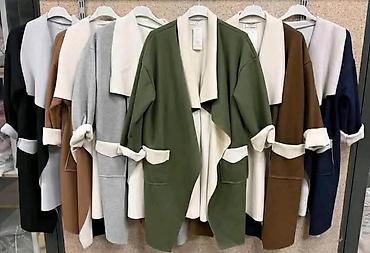 sta su zepe: Jakna za punije
2XL 3XL 4XL
Cena : 3.750 dinara — 4