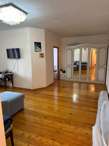 продам квартиру бишкек: 3 комнаты, 68 м², Индивидуалка, 5 этаж, Косметический ремонт