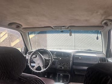 Транспорт: Volkswagen Vento: 1992 г., 1.8 л, Механика, Бензин, Седан — 5