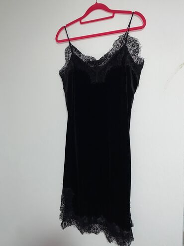 crna lanena haljina: M (EU 38), color - Black, Cocktail, With the straps