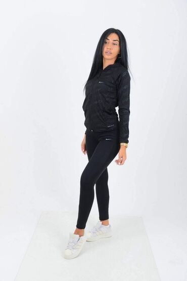 Gornji i donji deo: Novi model 
Vasa cena 2850
Double face
S,M,L,XL — 11