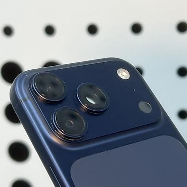 Мобильные телефоны и аксессуары: IPhone 17 Pro, Б/у, 256 ГБ, Blue Titanium, Защитное стекло, Чехол, 94 % — 2
