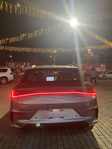 BYD: BYD E2: 2025 г., Автомат, Электромобиль, Хэтчбэк — 6