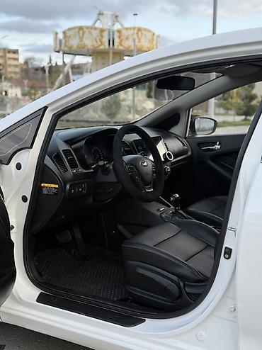 Kia: Kia K3: 1.6 l | 2014 il Sedan — 7