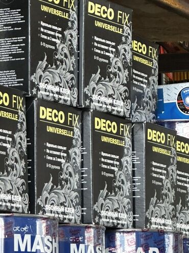 Шпатели: Обойный клей Deco Fix Universelle идеально подходит для приклеивания