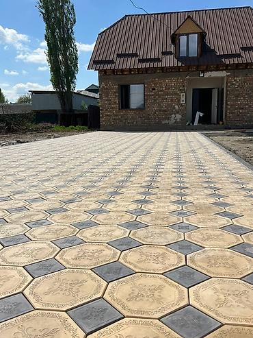 Тротуарная плитка: Тротуарная плитка (бетонная) Прессованный Элитный Мрамор бордюры лотки — 17