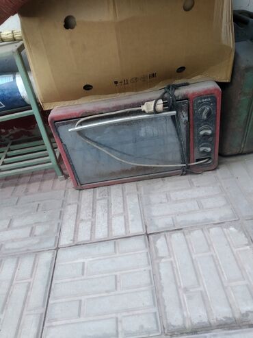 Письменные столы: Письменный стол, Б/у — 21