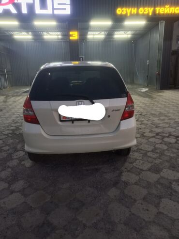 Honda: Honda Fit: 2002 г., 1.3 л, Вариатор, Бензин, Хэтчбэк
