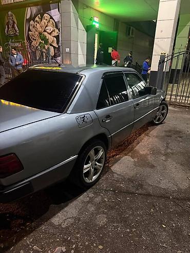 Mercedes-Benz: Mercedes-Benz W124: 1991 г., 2.3 л, Механика, Бензин, Седан — 2