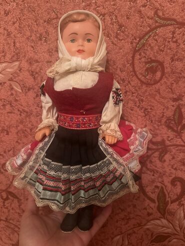 скупка масштабных моделей автомобилей: Vintaj Çexiya kuklasi. İdeal vəziyyətdə