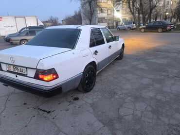 Mercedes-Benz: Mercedes-Benz E-Class: 1988 г., 2 л, Механика, Дизель, Седан