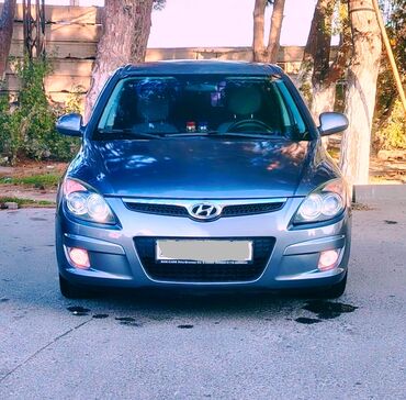 kvadrasikl satılır: Hyundai i30: 1.4 л | 2011 г. Хэтчбэк