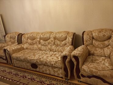 işdənmiş divanlar: İşlənmiş