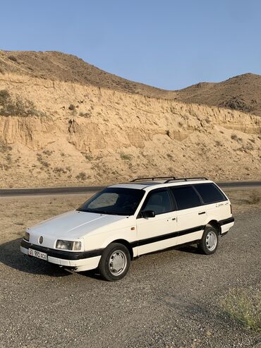 Volkswagen: Volkswagen Passat: 1988 г., 1.8 л, Механика, Бензин