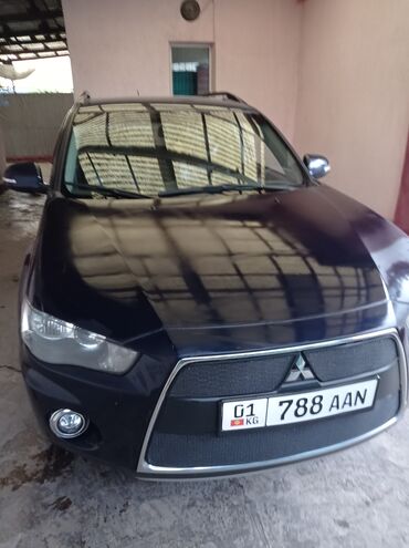 outlander: Mitsubishi Outlander: 2012 г., 2.4 л, Автомат, Бензин, Кроссовер