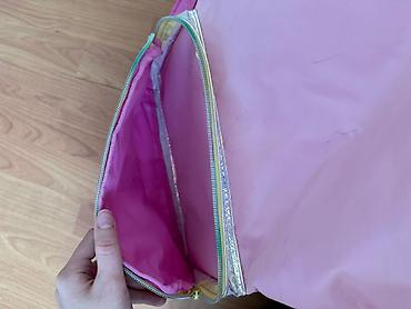 smiggle: Məktəbli sumkası.çox az istifadə olunub. Təzə kimidir.İngiltərədən — 6